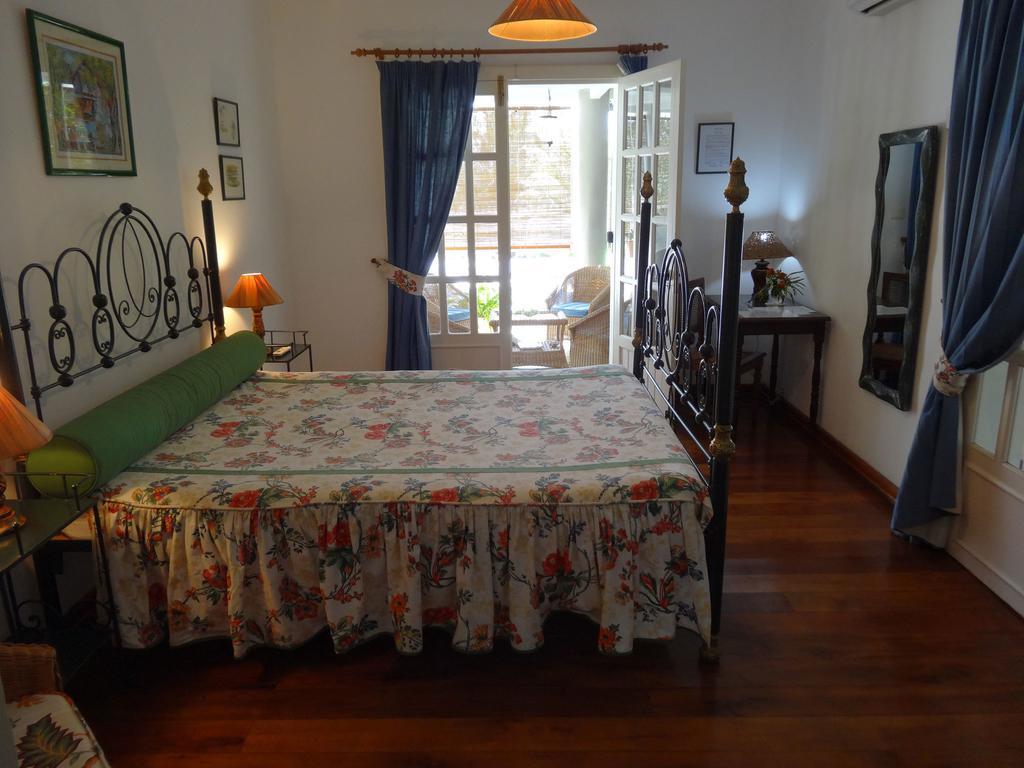Bed And Breakfast Maison Papaye La Gaulette Pokoj fotografie